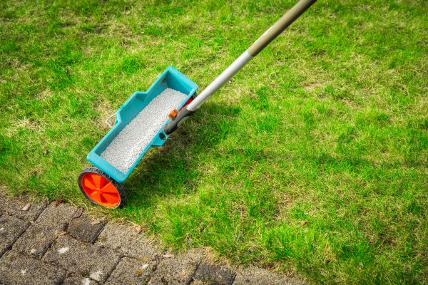 Commercial Lawn Treatment in Nampa
