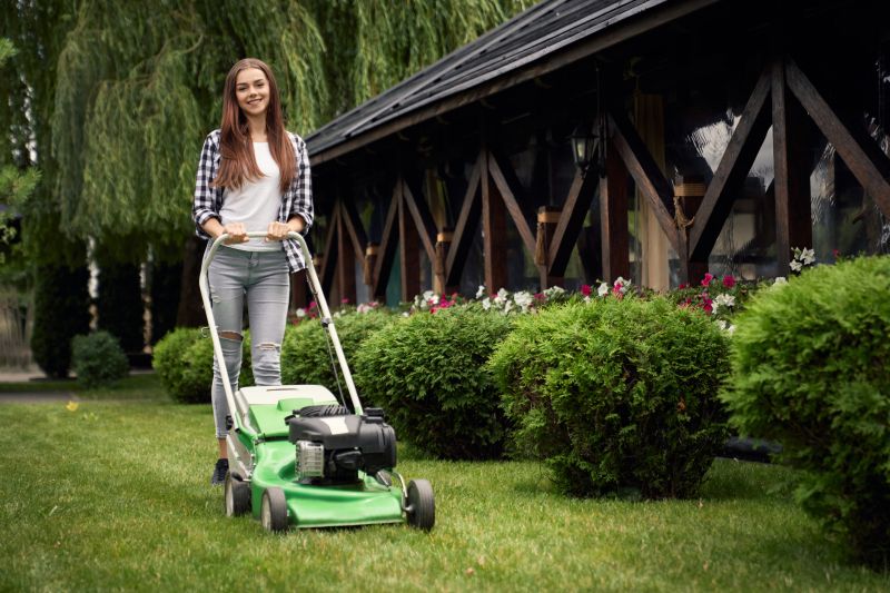 Residential Lawn Mowing